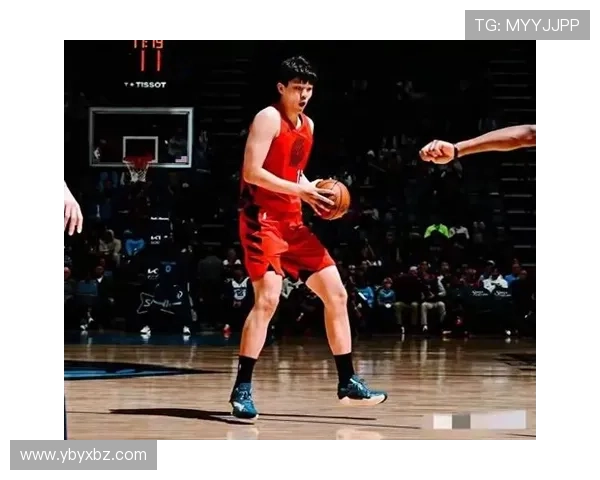 媒体人透露斯普利特重视杨瀚森将安排合适时机让其上场锻炼